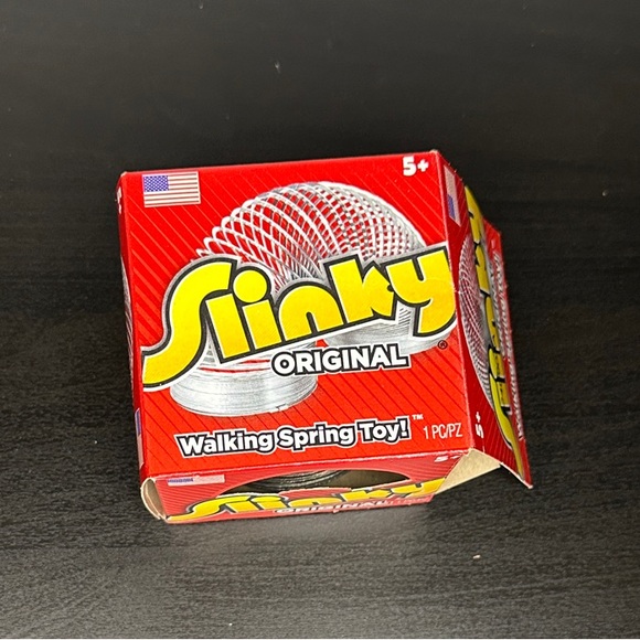Slinky Original Walking Spring Toy - Picture 2 of 7
